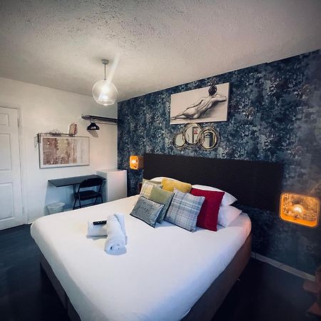 Apartamento R1 Superking Sized Bed & 65" Tv On The Wall In Clapham Londres Exterior foto