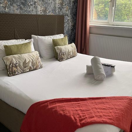 Apartamento R1 Superking Sized Bed & 65" Tv On The Wall In Clapham Londres Exterior foto