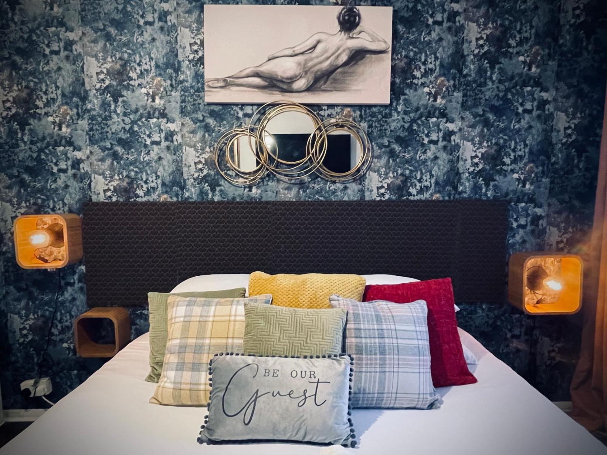 Apartamento R1 Superking Sized Bed & 65" Tv On The Wall In Clapham Londres Exterior foto