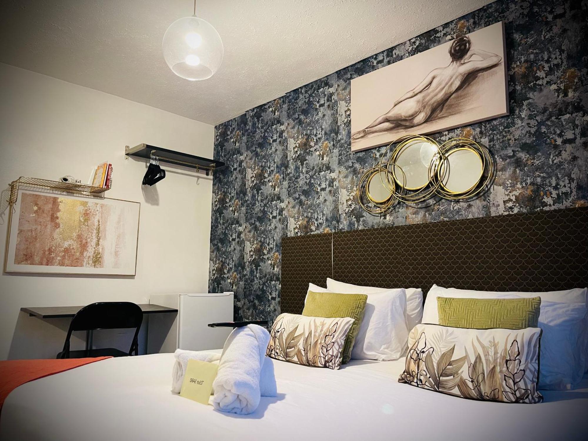 Apartamento R1 Superking Sized Bed & 65" Tv On The Wall In Clapham Londres Exterior foto