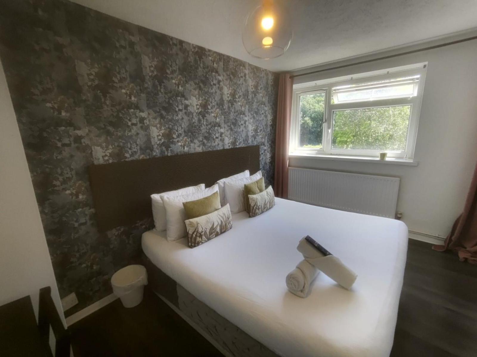 Apartamento R1 Superking Sized Bed & 65" Tv On The Wall In Clapham Londres Exterior foto